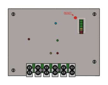 RESET DO MICRO-CONTROLADOR: CONEXÃO DO CRC À REDE ELÉTRICA ANTES DE LIGAR, Verifique a tensão da rede de entrada (110VAC ou 220VAC) e confira com a chave seletora na lateral do CRC. 7.