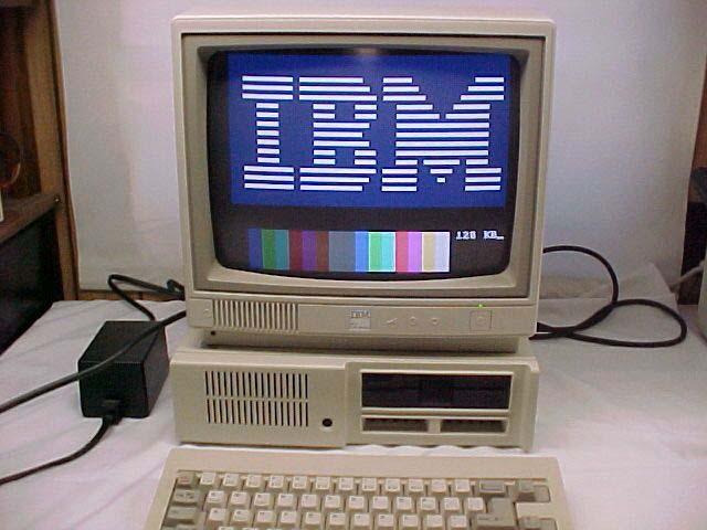 Década de 1980 PC se torna corporativo A IBM se direciona ao mercado de PCs em 1981 com o PC Jr.