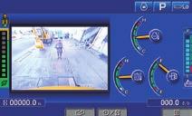 A visualização da câmara traseira e o indicador de AdBlue estão incorporados por defeito no monitor.