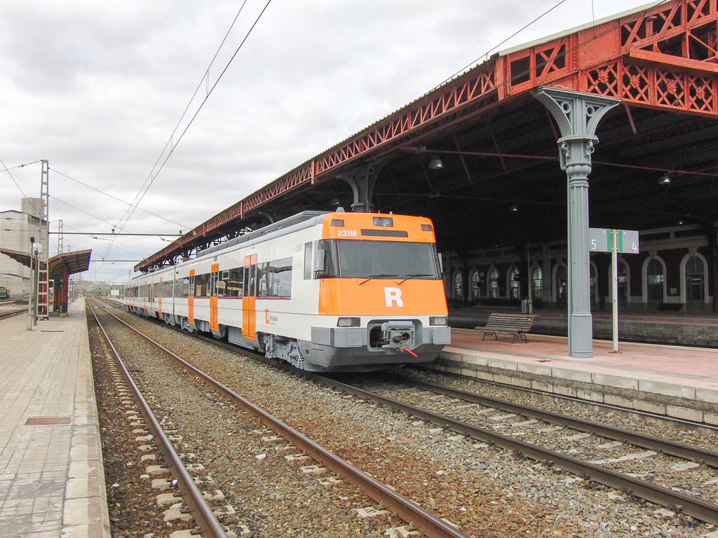 Automotora eléctrica 447.116 em Medina del Campo.