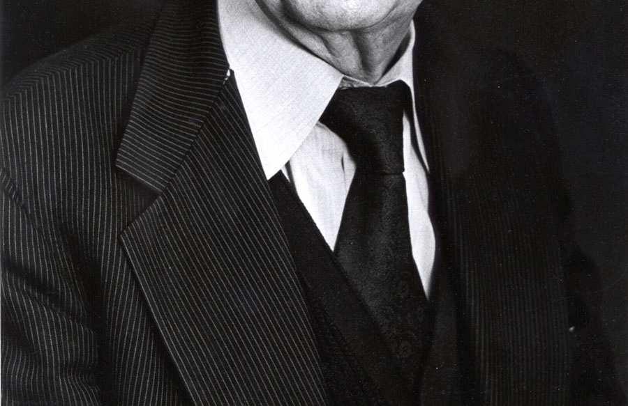 Linus Pauling Prof.