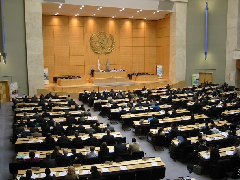 ESTRUTURA DA ONU Assembléia Geral: Todos os países membro discutem a proposta em questão e decidem através de votos.