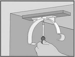 Parafuso para fixação do suporte laje: - Para fixação do suporte da calha; - Matéria prima: inox; - Cabeça tipo panela com fenda; - 3,9 x 32mm; - Acompanha buchas