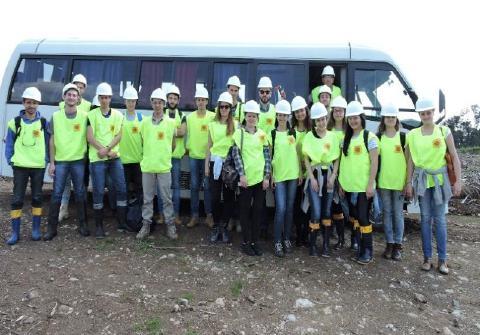 VISITAS NA FLORESTAL GATEADOS VISITA BOMBEIROS MIRINS BOMBEIROS MIRINS No dia 05 de julho, recebemos a visita dos Bombeiros Mirins de Campo Belo do Sul, juntamente com os instrutores José Bruno