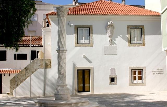 Núcleo de Alverca do Museu Municipal O Núcleo de Alverca do Museu Municipal de Vila Franca de Xira (MMNA), localiza-se na antiga casa da Câmara de Alverca, reconstruída em 1764, após o grande