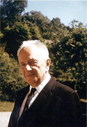 Theodosius Dobzhansky (1900-1975) Biólogo russo, que trabalhou nos Estados Unidos e no Brasil, foi um dos mais produtivos evolucionistas