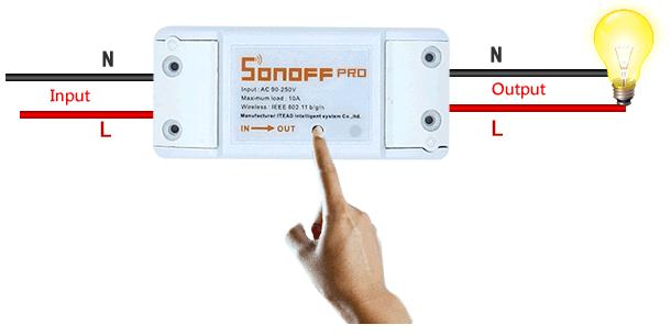 Pressione rapidamente o botão preto no Sonoff RF três vezes, o LED vermelho está ligado para 3s, o que significa que o código do controlador RF foi limpo.