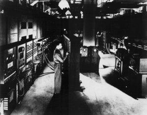 ENIAC - 1946 - Realizava 5000