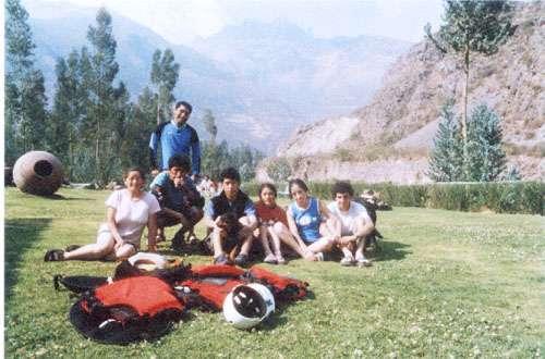 Participaram 12 alunos e 4 alunas, vindos das cidades de Cusco e Urubamba.