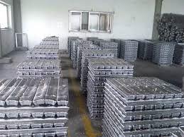 Matéria-Prima Alumínio é um metal obtido a partir do minério