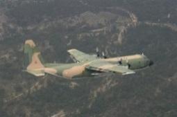 C-130 46 militares = 40 mil (FA) + 6 mil (EXE) Bamako Aeroporto Internacional