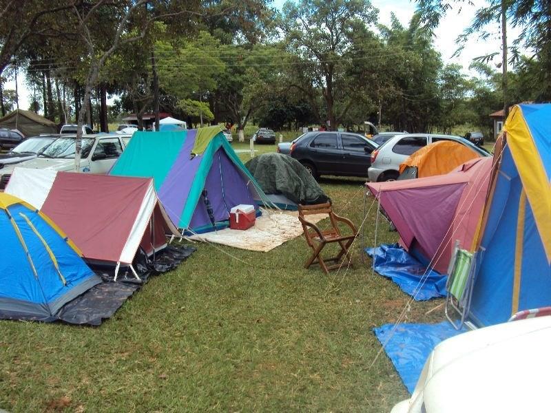 ÁREA DE ACAMPAMENTO >>>A área de acampamento bem distribuída e organizada ajuda na prevenção de grandes problemas.