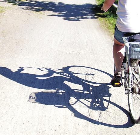 Tente movimentar-se o mais possível! Não se sente logo após as refeições. Pratique uma actividade física (marcha, bicicleta, dança, natação, etc.) diariamente e com duração mínima de 30 minutos.