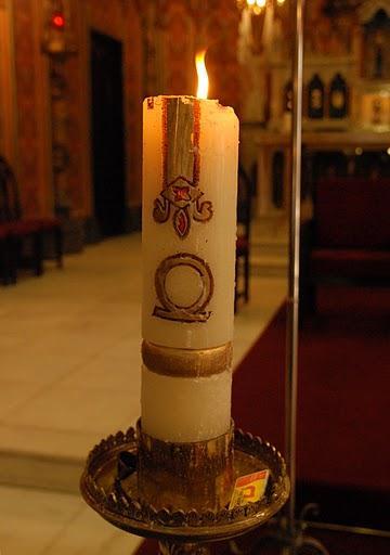 ano nos batizados. Simboliza o Cristo, luz do mundo.