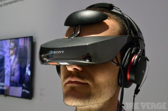 Dispositivos gráficos de saída Head Mounted Displays Conhecidos como óculos de realidade virtual ou