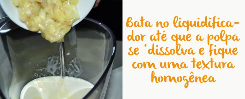 Com o auxílio de uma tesoura de cozinha, remova toda a polpa do cupuaçu, descartando as sementes.