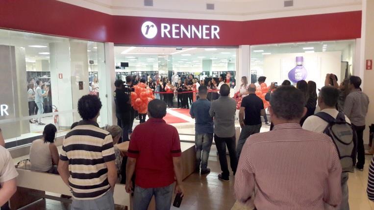 Inauguração Lojas Renner No dia 29 de setembro, houve abertura de uma nova loja âncora no Shopping: Lojas Renner, uma das maiores varejistas de moda no país.