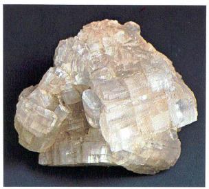 mineral; Ex: Transformação de Anidrita (CaSO 4 ) em Gipsita (CaSO 4.