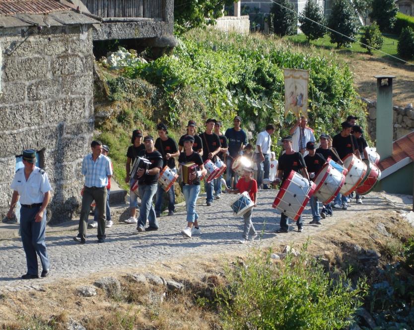 Em Murgido realiza-se de dois em dois anos, no mês de Agosto, uma festa em honra de Nossa