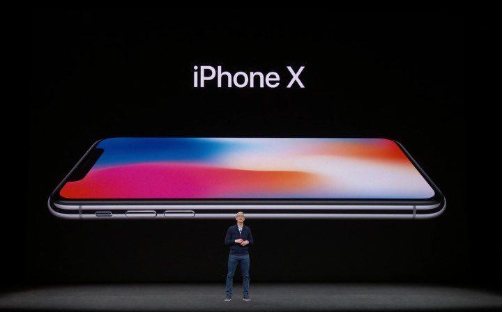 A Apple deixou para último a grande atração da festa. Para comemorar os 10 anos de iphone a Apple apresentou o iphone X (pronunciado Ten = dez).