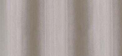 Cortina Ciro Feita de tecido com faixas em alto relevo, e disponível em 4 cores neutras e básicas, a Cortina Ciro proporciona elegância