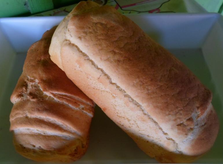 PÃO DE MANDIOCA COM FARINHA DE MILHO 6 xíc. de farinha de trigo 2 xíc.