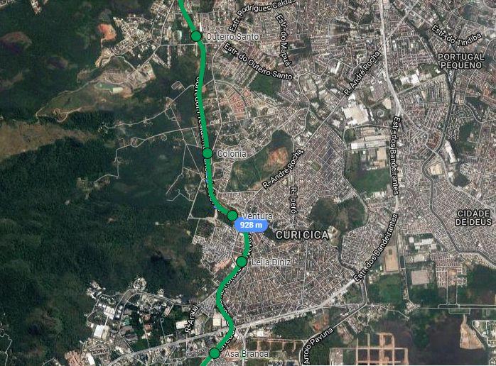 Estações - Distância entre estações O corredor está inserido em uma área ainda pouco consolidada, o que gera distâncias maiores entre