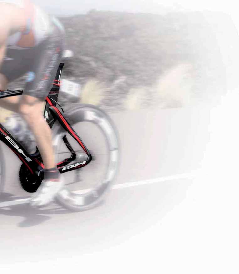 1 2 Potência adaptável a 4 posições Alta competição A é a bicicleta perfeita para os triatletas de alta competição.