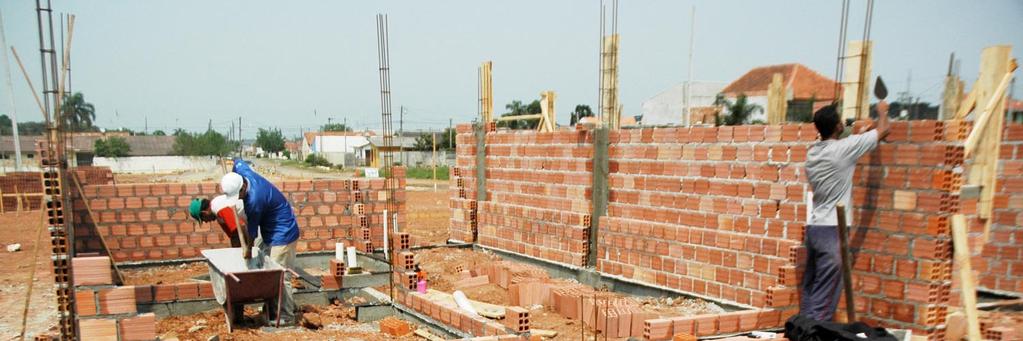 13 4 SISTEA CONSTRUTIVO CONVENCIONAL 4.1 CARACTERÍSTICAS DO SISTEA No Brasil, o sistema construtivo convencional em concreto armado é amplamente utilizado na construção de residências.
