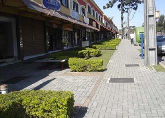 Shopping Center b.