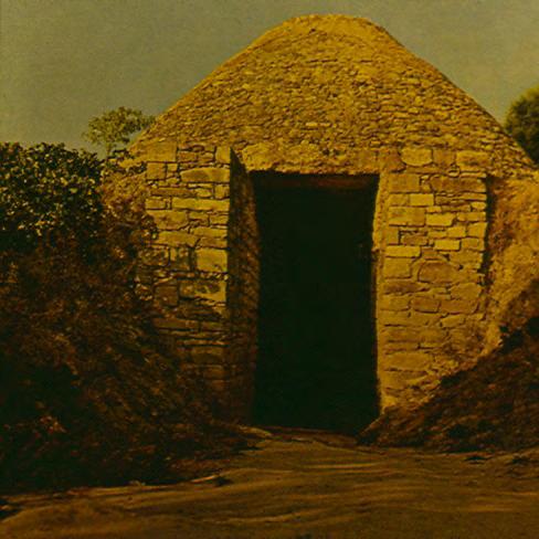 Túmulos Túmulos em tholos do séc. XV a. C.