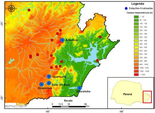 Representou-se nos gráficos duas abordagens práticas: Verificar qual o tempo de recorrência e seus limites para um dado valor de chuva e verificar para um dado tempo de recorrência qual é o valor de