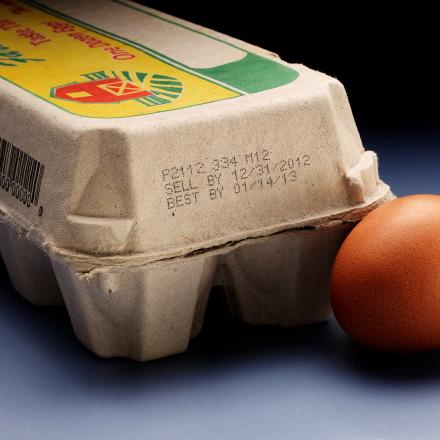 AUMENTE A EFICIÊNCIA DA PRODUÇÃO E ELIMINE ERROS COM SOLUÇÕES AVANÇADAS DE CODIFICAÇÃO DE CAIXAS DE OVOS A codificação em caixas de ovos é a forma mais comum de rastrear os ovos.