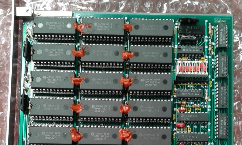 Arduino Lab 08 Banco de teste para memória RAM HM6116 de 16k Neste Lab iremos descrever a implementação de um sistema para testar antigas memórias RAM, estática, modelo HM6116LP-4 que ainda são