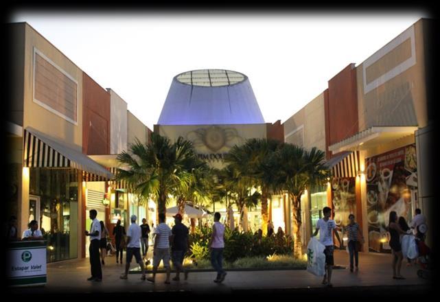 Expansão Capim Dourado Inaugurado em 2010, o Shopping Capim Dourado fica localizado na cidade de Palmas, estado do Tocantins.