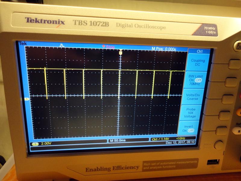 da velocidade em que os leds giram, lembrando que a o capacitor C3 em conjunto com R4