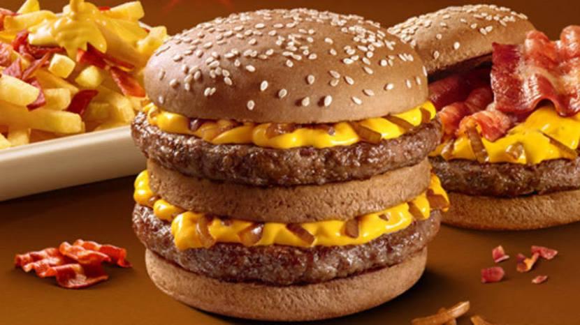 Em Outubro o Mc Donald s lançou três super novidades para os fãs do Cheddar McMelt: o Super Cheddar Bacon, o Grand Cheddar McMelt e a McFritas Cheddar Bacon.