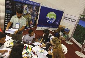 Professores das redes de ensino formal, tendo como territórios de atuação unidades escolares, têm merecido especial atenção por parte dos Projetos da Rede BIOMAR.