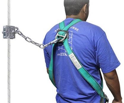 cinturão de segurança com dispositivo trava-queda para proteção