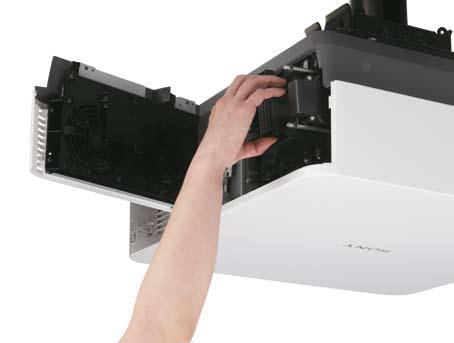 uma mensagem nítida no ecrã As lâmpadas e o filtro de ar são acessíveis de ambas as laterais, pelo que é possível fazer a sua substituição sem desinstalar o projector.