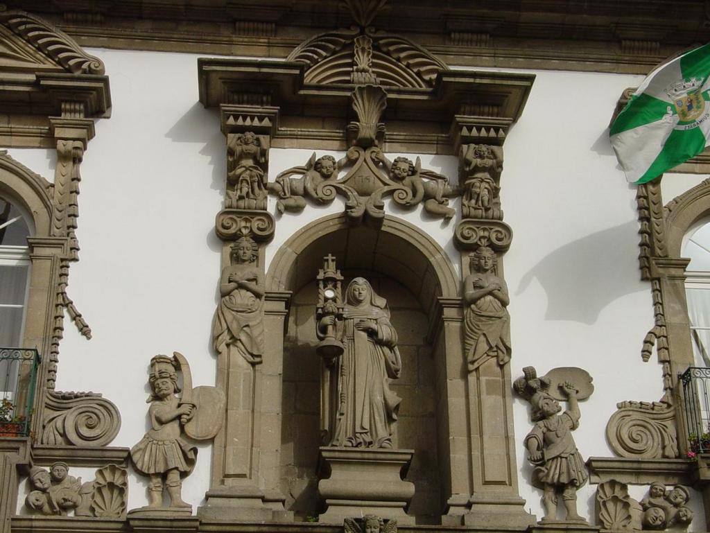 Fig. 34 - Convento de