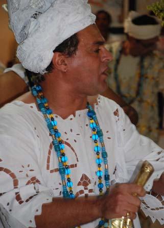 Outra linhagem é a de Pai Djair ti Logunedé, que chega a Goiânia no final da década de oitenta do século XX e traz consigo a tradição da nação de ketu na cidade.