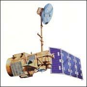O satélite landsat-5 (Figura 5) foi lançado no dia 1 de março de 1984, operante com inclinação de órbita equatorial á 705 km, apresentando resolução temporal de 16 dias e largura de área imageada de