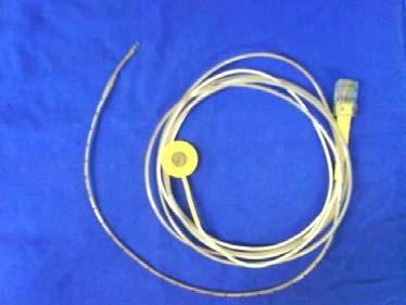Métodos 21 sensíveis a oscilações de ph e 2,1 mm de calibre e um braço externo composto por eletrodo de referência que era afixado ao tórax do paciente.