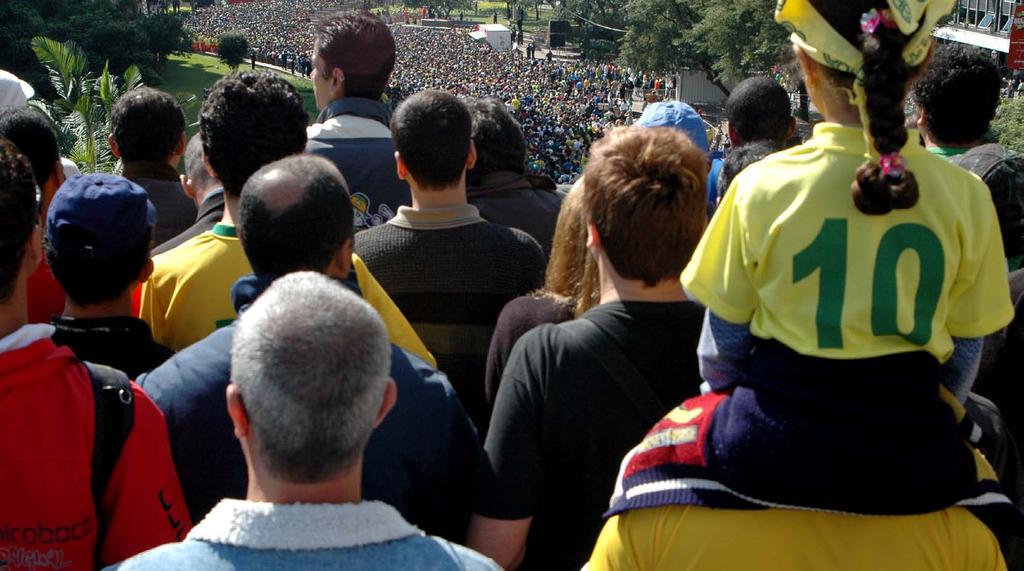 COPA DAS CONFEDERAÇÕES - VAREJISTAS Pesquisa realizada pela CNDL e SPC Brasil. Foram ouvidos em todo o país 1276 casos, com um erro máximo de 2,7% e 95% de confiança.