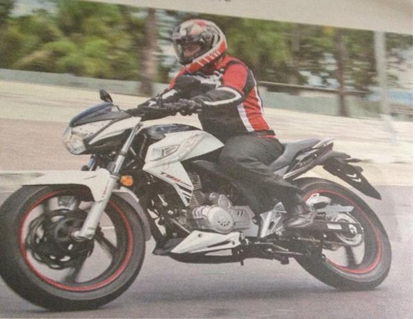 A FOTO MOSTRA UM MODELO DE UMA MOTOCICLETA FABRICADA EM MANAUS.