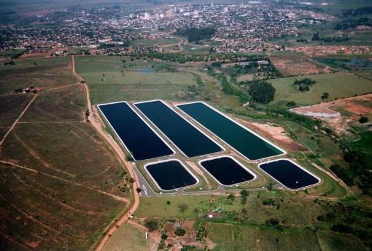 LAGOAS DE ESTABILIZAÇÃO Anaeróbia - Facultativa ETE Lins - SP Desafios: redução de