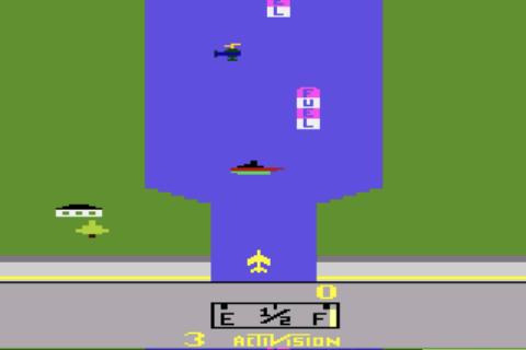 Casa do Código Figura.: RIVER RAID no Atari Incrível como um desenho simples e D podia ser tão divertido. Controlar a nave, fazer pontos e passar por obstáculos garantiam horas de diversão.