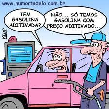 Gasolina Gasolina Comum é a gasolina produzida pelas refinarias de petróleo e entregue diretamente aos distribuidores. Gasolina Premium é uma gasolina que apresenta uma formulação especial.