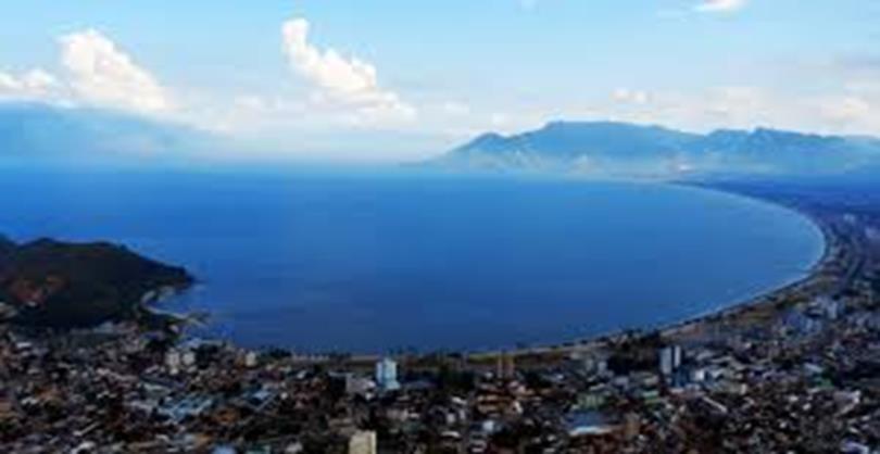 Figura Vista aérea da cidade de Caraguatatuba Fonte: youtube.com, 6.